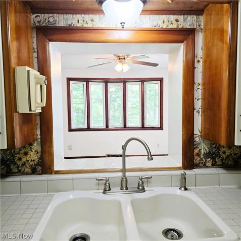 7667 S Eastland Road Middleburg Heights OH 44017