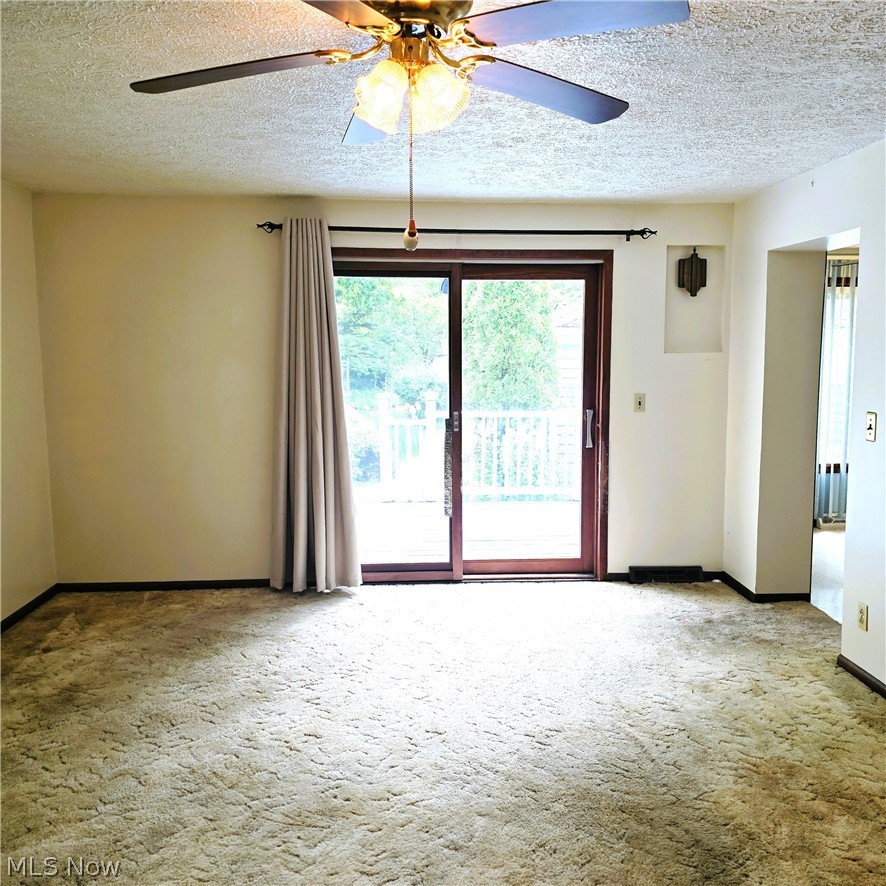 7667 S Eastland Road Middleburg Heights OH 44017
