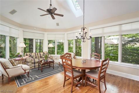 379 Greensfield Lane Copley OH 44321