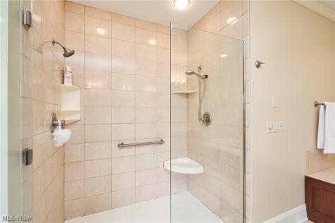 379 Greensfield Lane Copley OH 44321