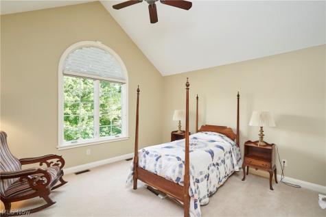 379 Greensfield Lane Copley OH 44321