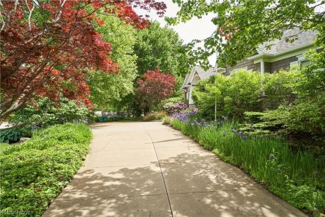 379 Greensfield Lane Copley OH 44321
