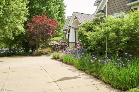 379 Greensfield Lane Copley OH 44321