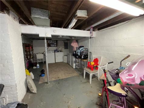 4341 W 132nd Street Cleveland OH 44135