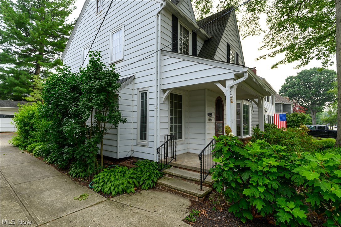 20701 Beachwood Drive Rocky River OH 44116