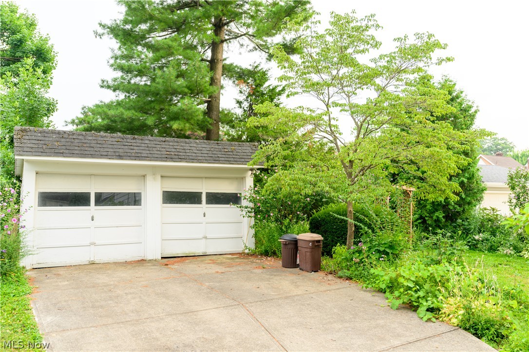 20701 Beachwood Drive Rocky River OH 44116