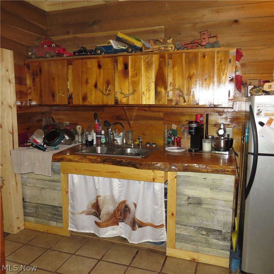 7113 Dial Road SW Carrollton OH 44615