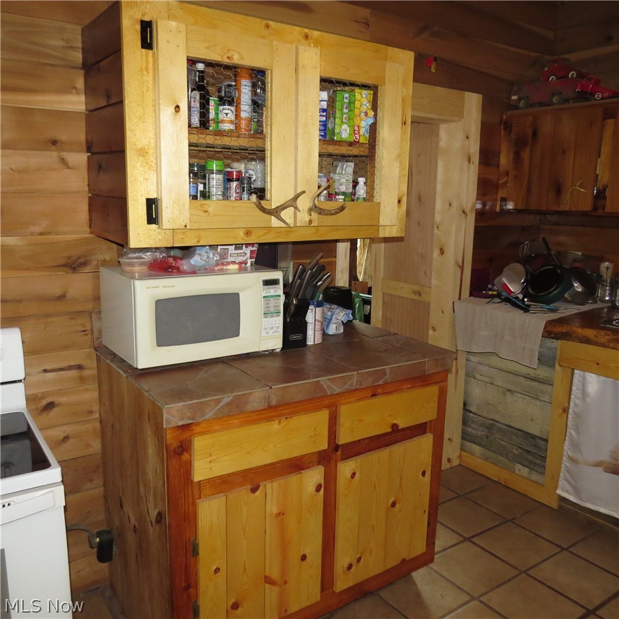 7113 Dial Road SW Carrollton OH 44615