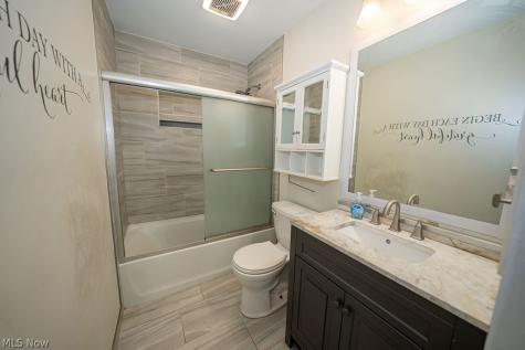 5728 Van Wert Avenue Brook Park OH 44142