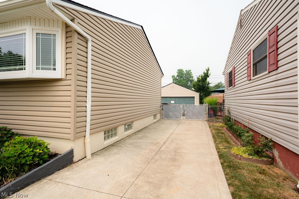 5728 Van Wert Avenue Brook Park OH 44142