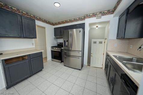 5728 Van Wert Avenue Brook Park OH 44142