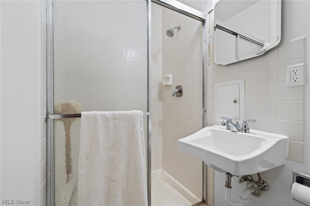 24809 Electric Drive Bay Village OH 44140
