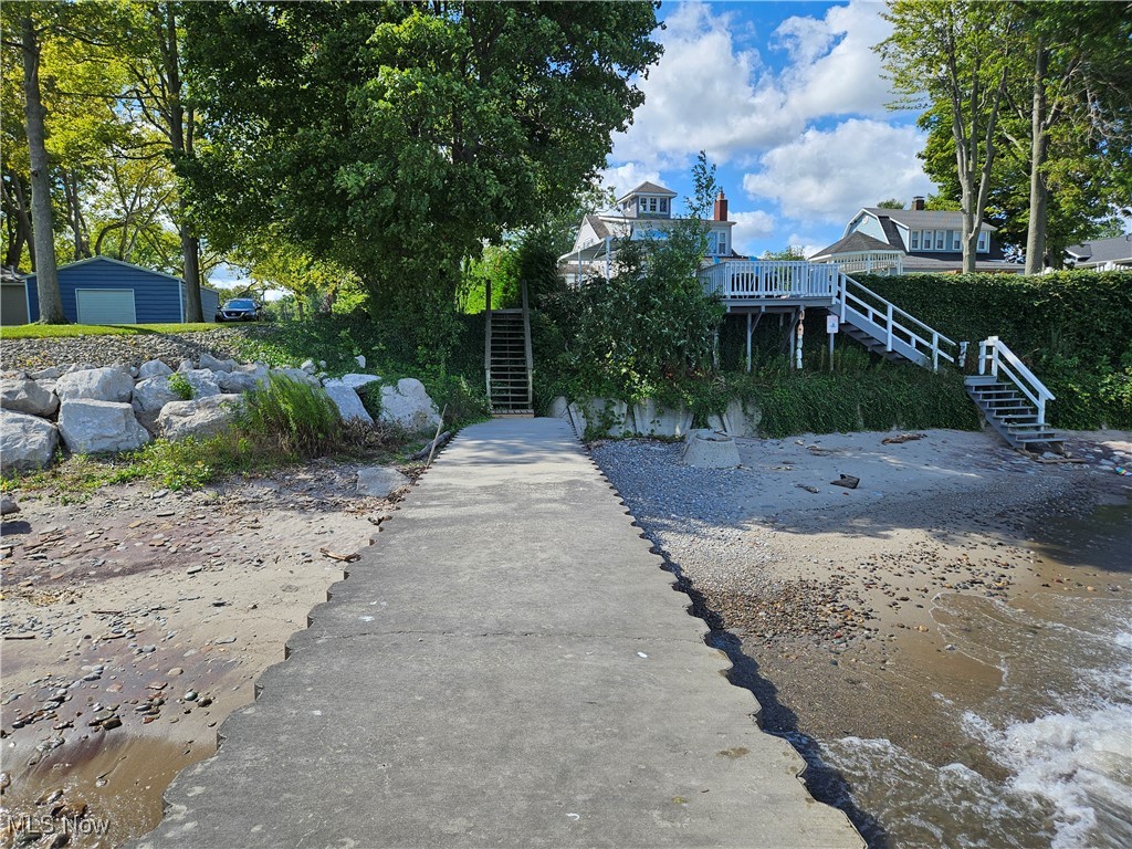 1180 Hearn Drive Madison OH 44057