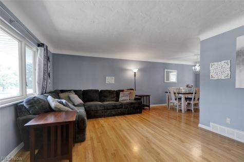 6417 Fordham Drive Parma OH 44129