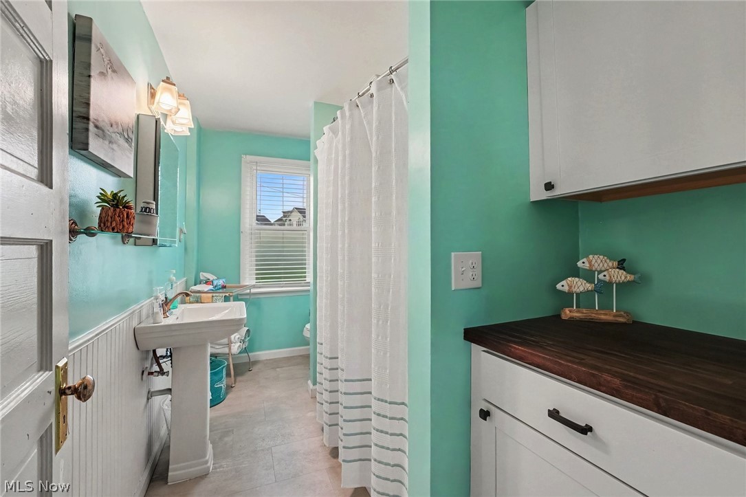 2016 Morningside Drive Ashtabula OH 44004