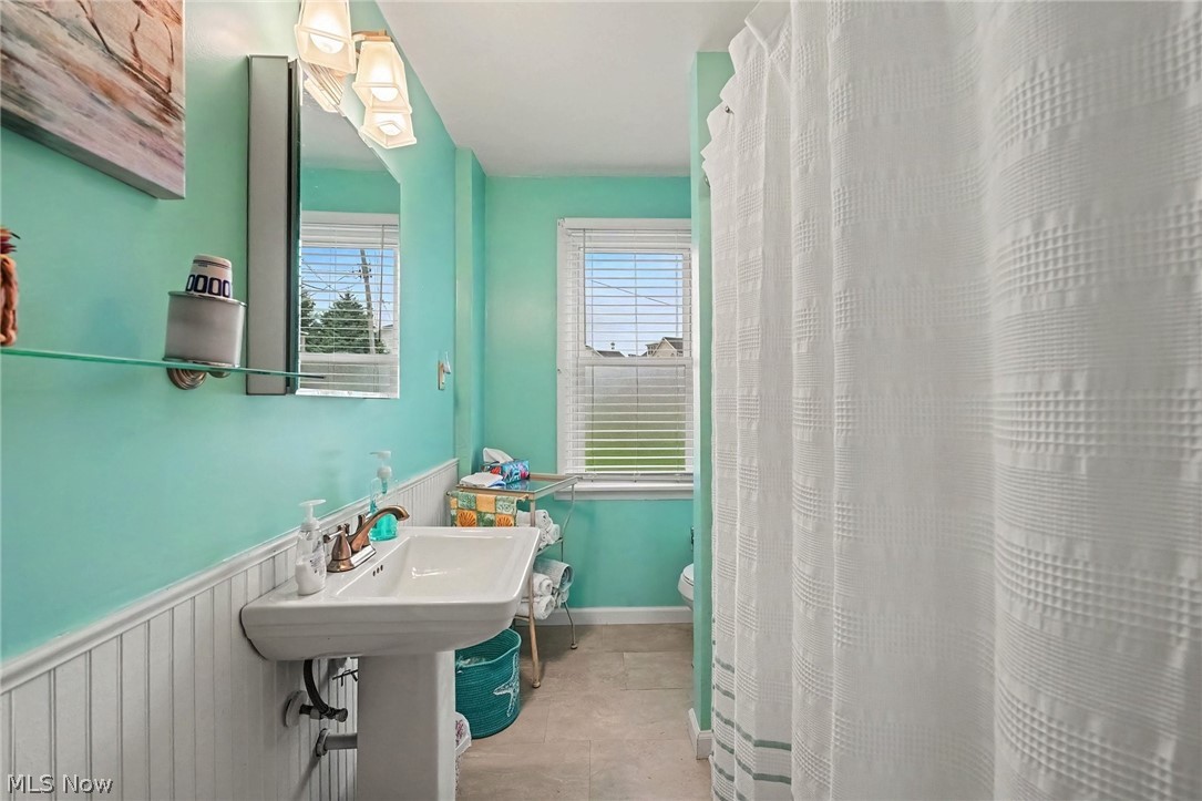 2016 Morningside Drive Ashtabula OH 44004