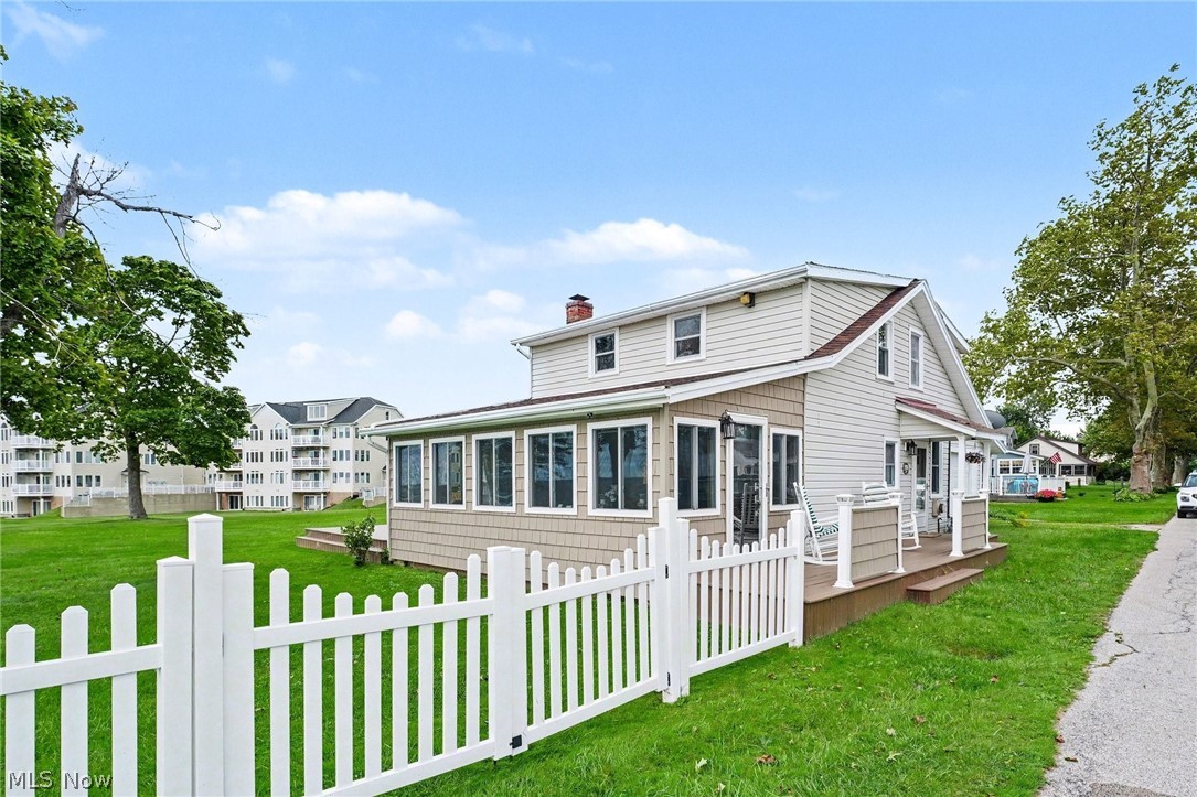 2016 Morningside Drive Ashtabula OH 44004