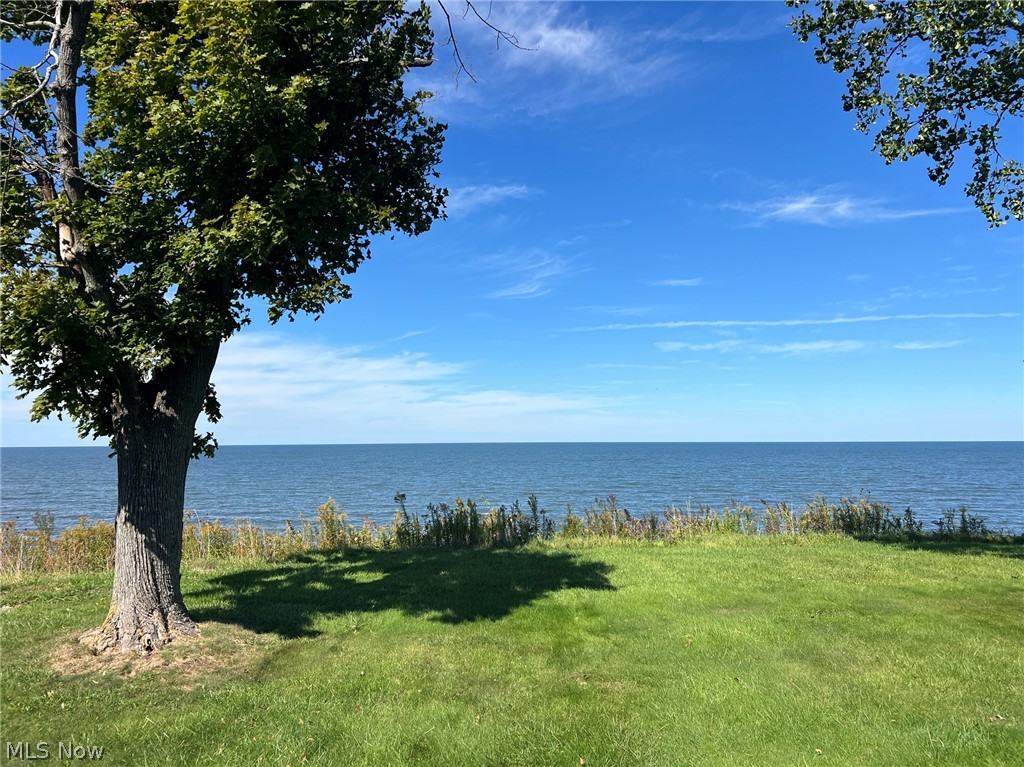 2016 Morningside Drive Ashtabula OH 44004