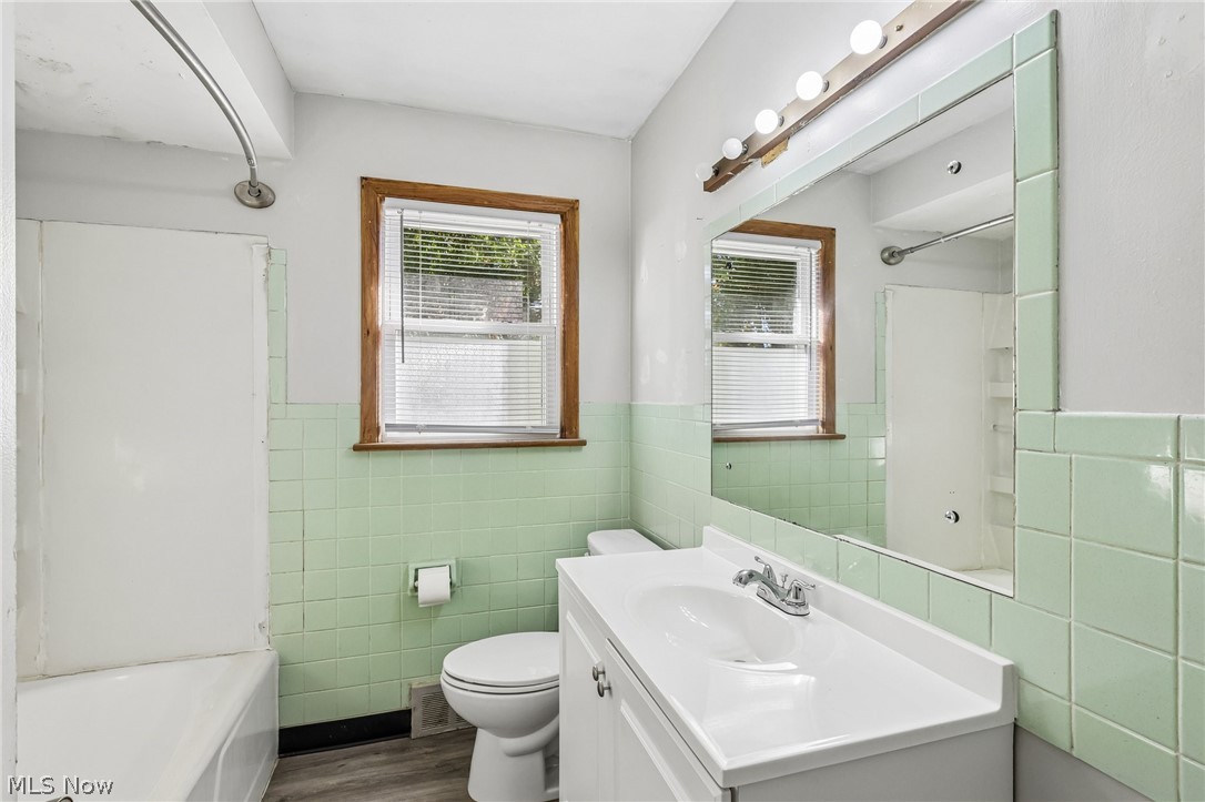 1817 Basil Avenue Youngstown OH 44514