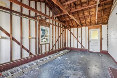 1817 Basil Avenue Youngstown OH 44514