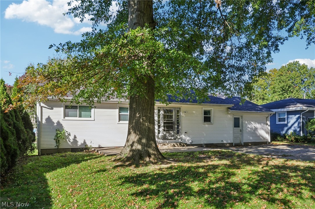 1817 Basil Avenue Youngstown OH 44514