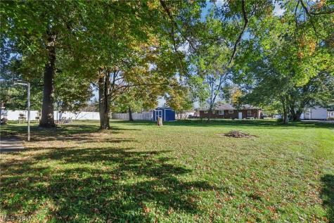 1817 Basil Avenue Youngstown OH 44514