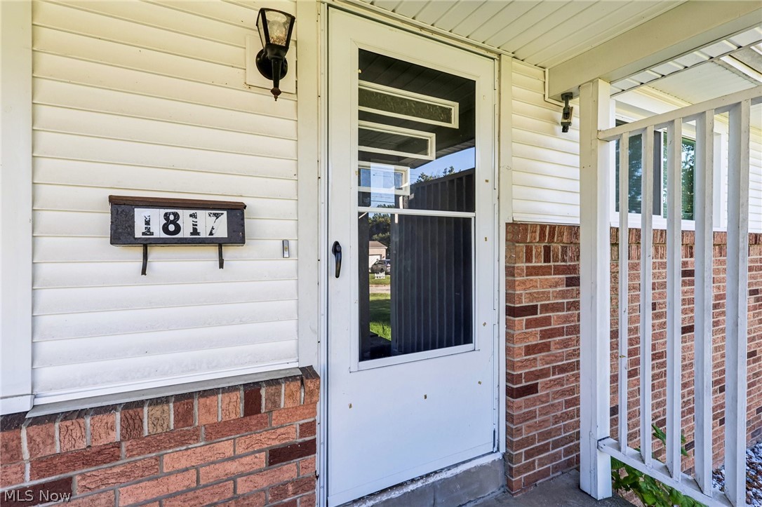 1817 Basil Avenue Youngstown OH 44514