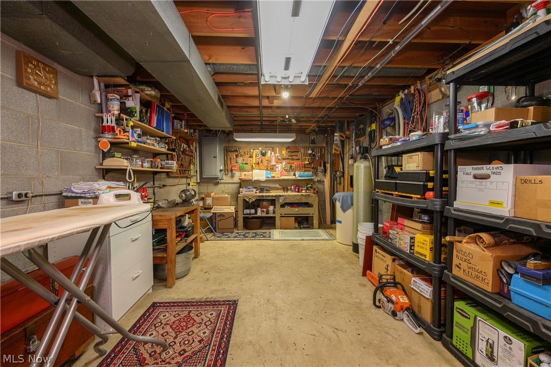 3820 Valley Drive Norton OH 44203