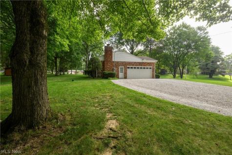 3820 Valley Drive Norton OH 44203