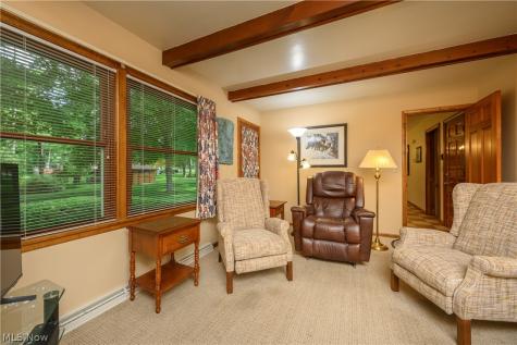 3820 Valley Drive Norton OH 44203