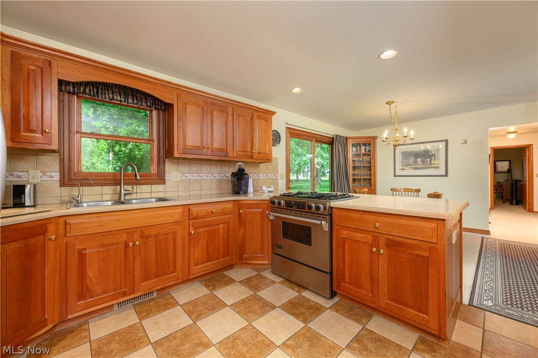 3820 Valley Drive Norton OH 44203