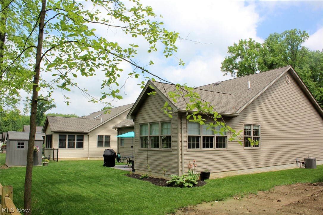 246 Lucretia Lane Columbiana OH 44408