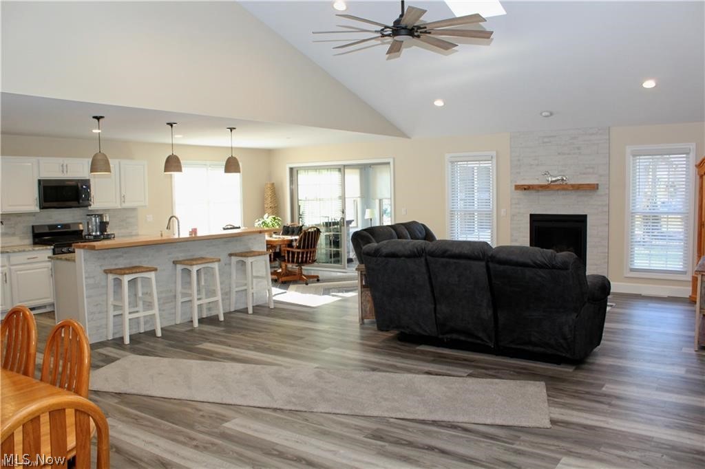 246 Lucretia Lane Columbiana OH 44408