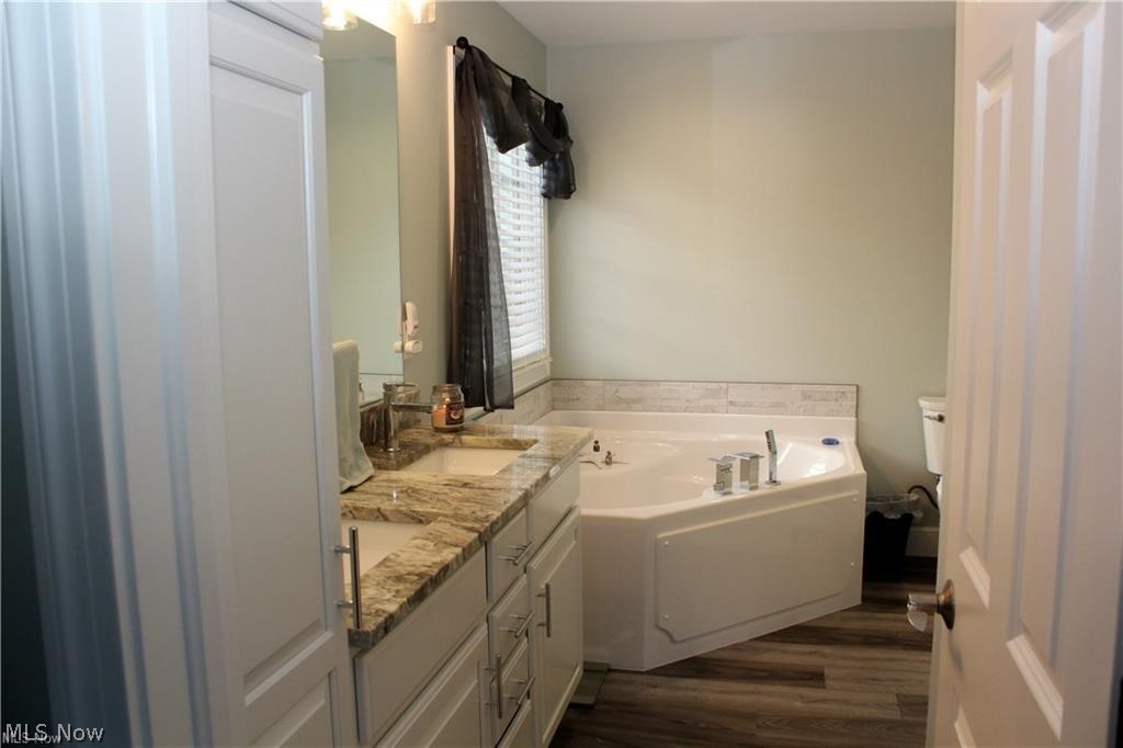 246 Lucretia Lane Columbiana OH 44408
