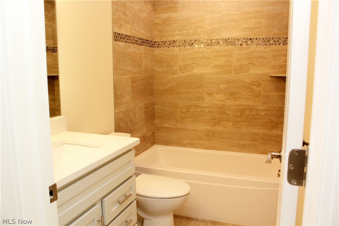 246 Lucretia Lane Columbiana OH 44408