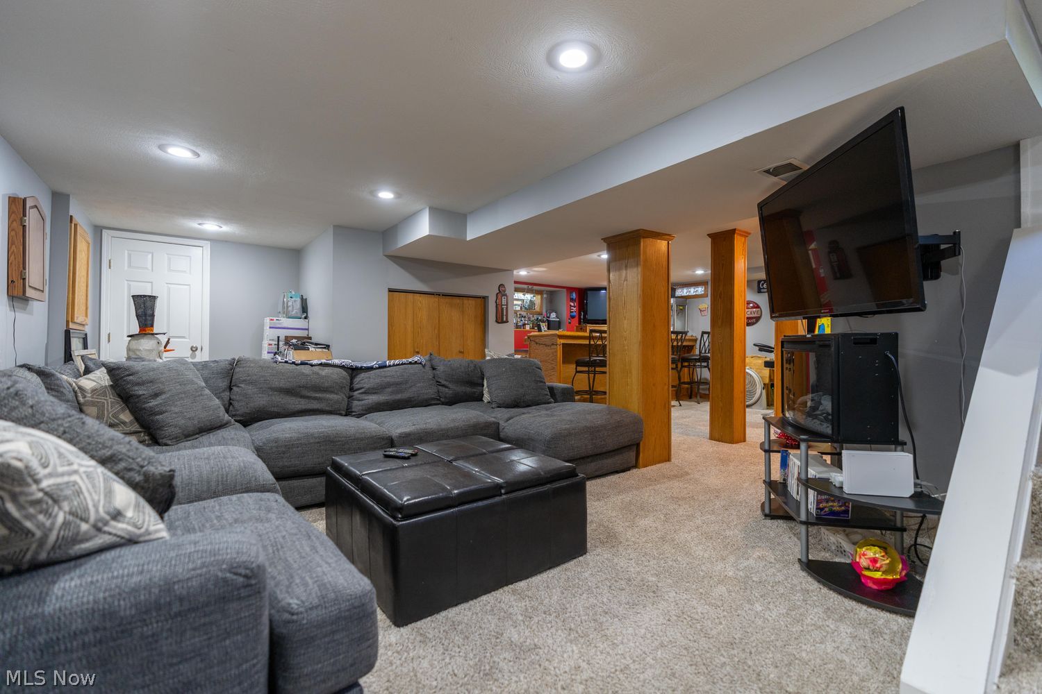 156 Canton Road Akron OH 44312