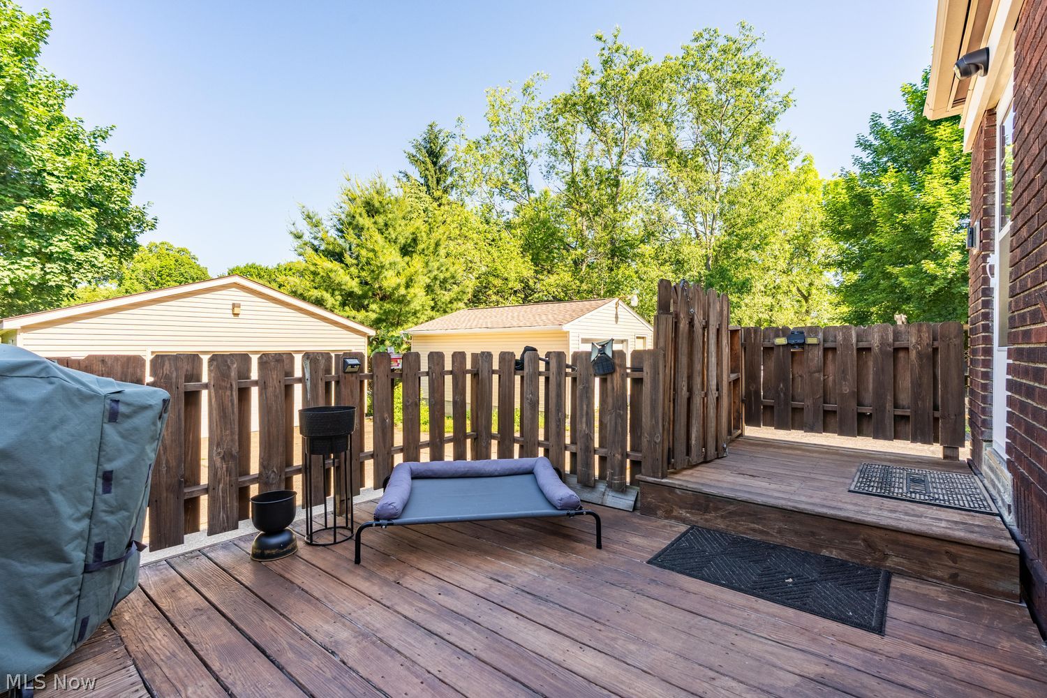 156 Canton Road Akron OH 44312
