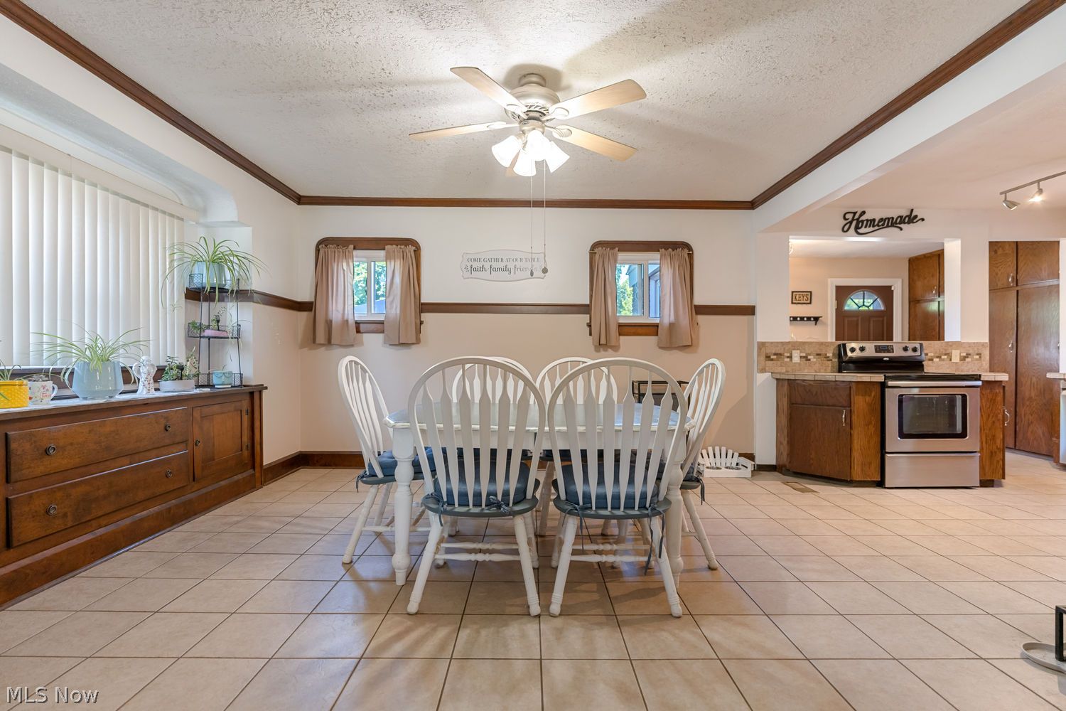156 Canton Road Akron OH 44312