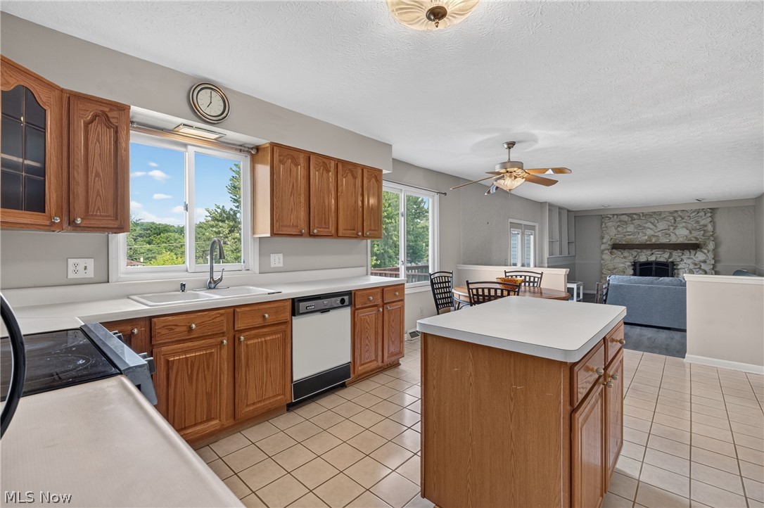 7171 Rustic Oval Seven Hills OH 44131