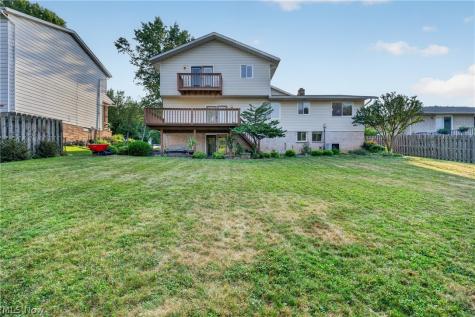 7171 Rustic Oval Seven Hills OH 44131