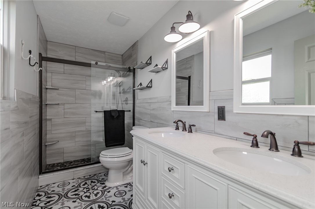 2050 Beringer Place Geneva OH 44041