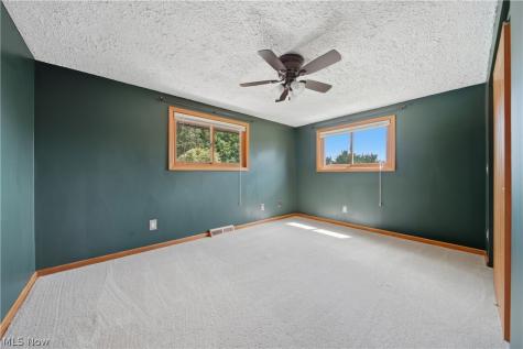 5155 Oakvale Street SW Canton OH 44706