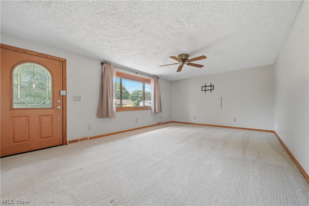 5155 Oakvale Street SW Canton OH 44706