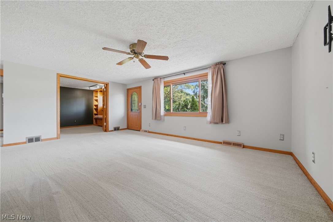 5155 Oakvale Street SW Canton OH 44706