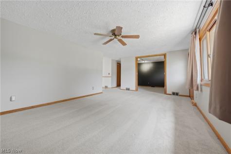 5155 Oakvale Street SW Canton OH 44706