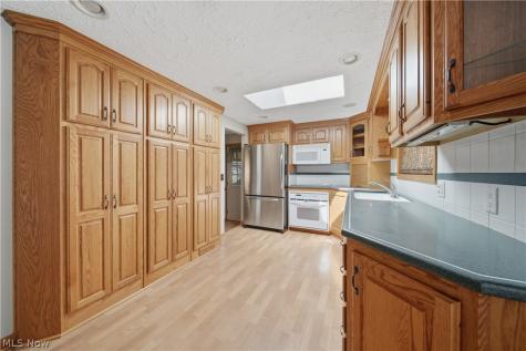 5155 Oakvale Street SW Canton OH 44706