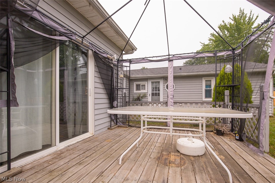 12762 Saint James Drive Mantua OH 44255