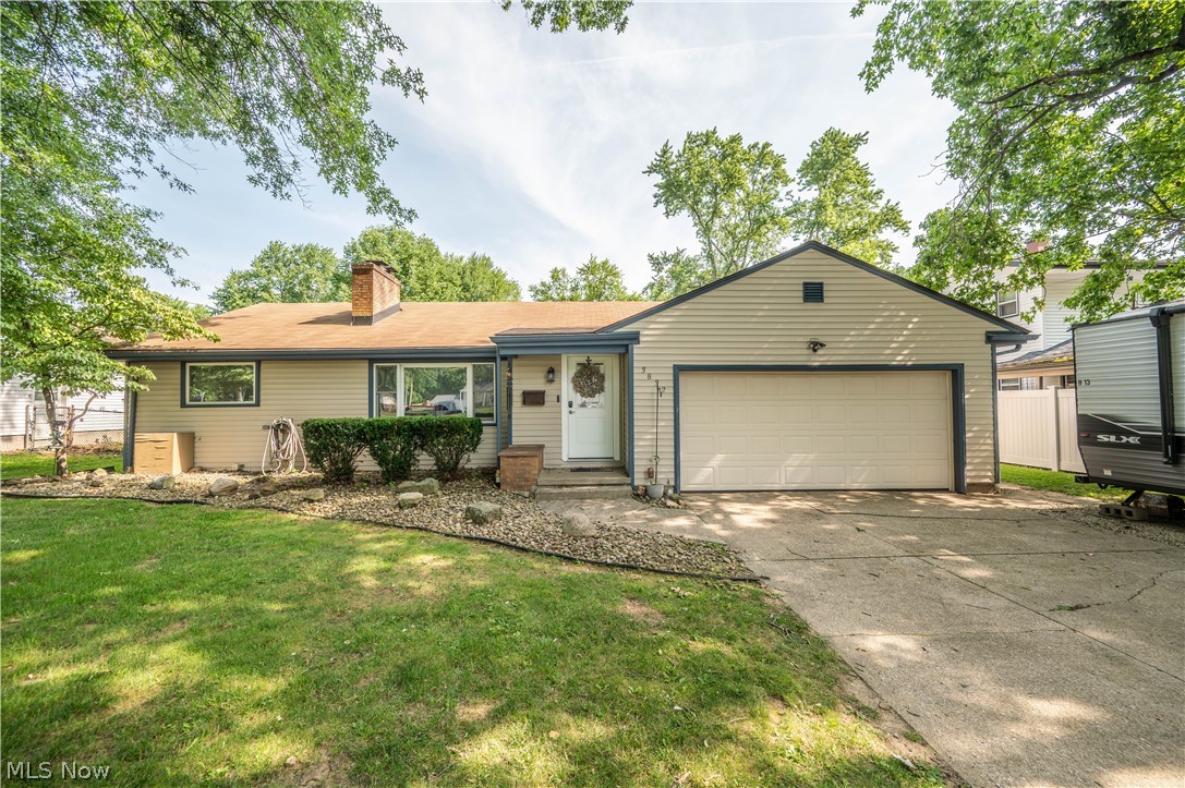 3832 Edinburgh Drive Austintown OH 44511