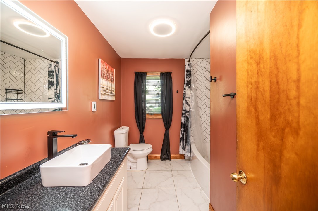 3832 Edinburgh Drive Austintown OH 44511