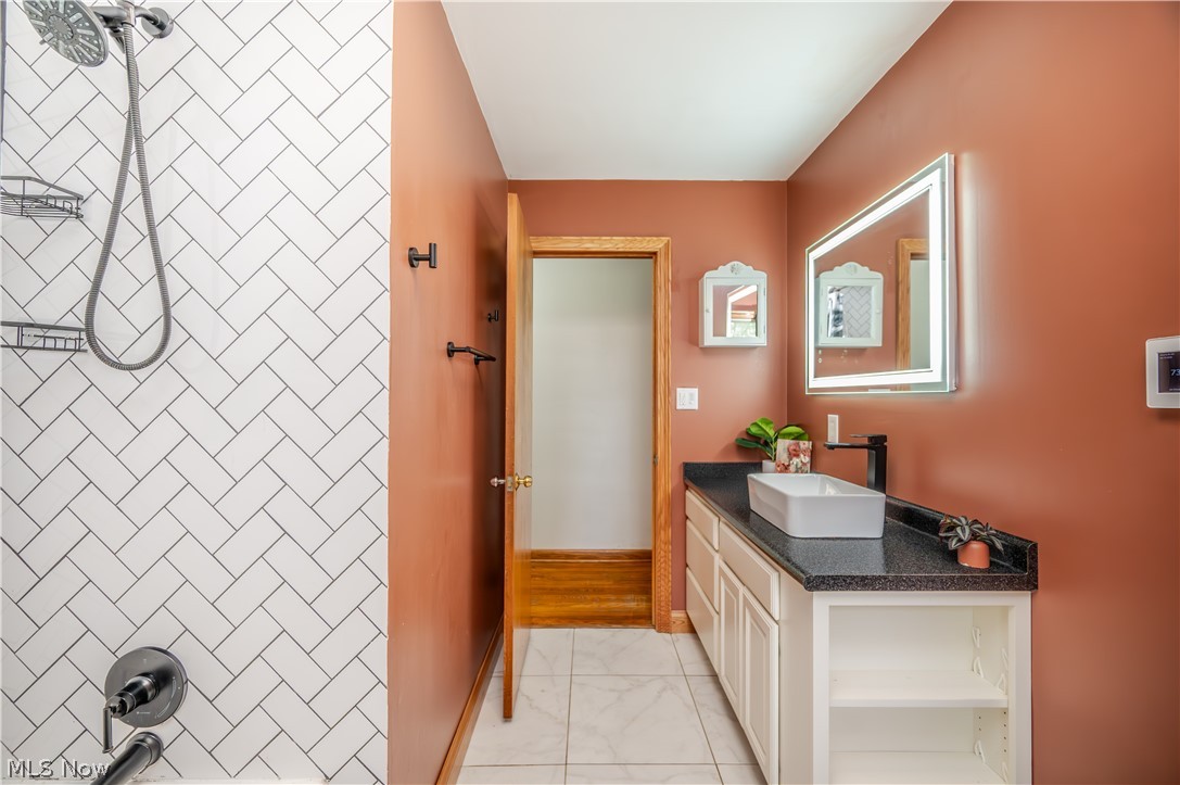 3832 Edinburgh Drive Austintown OH 44511